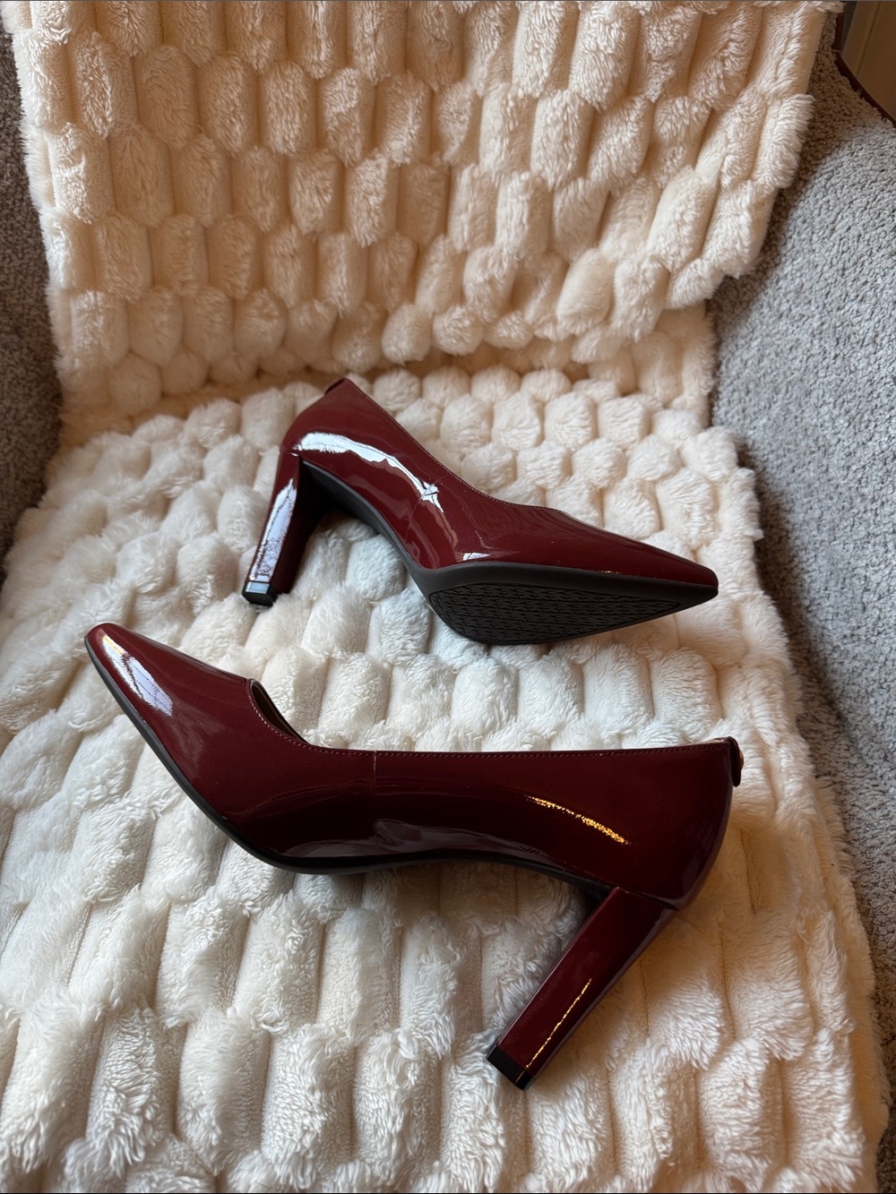 Michael Kors Deep Wine Faux Patent  leather Pointed-Toe Pumps. Never used 6.5